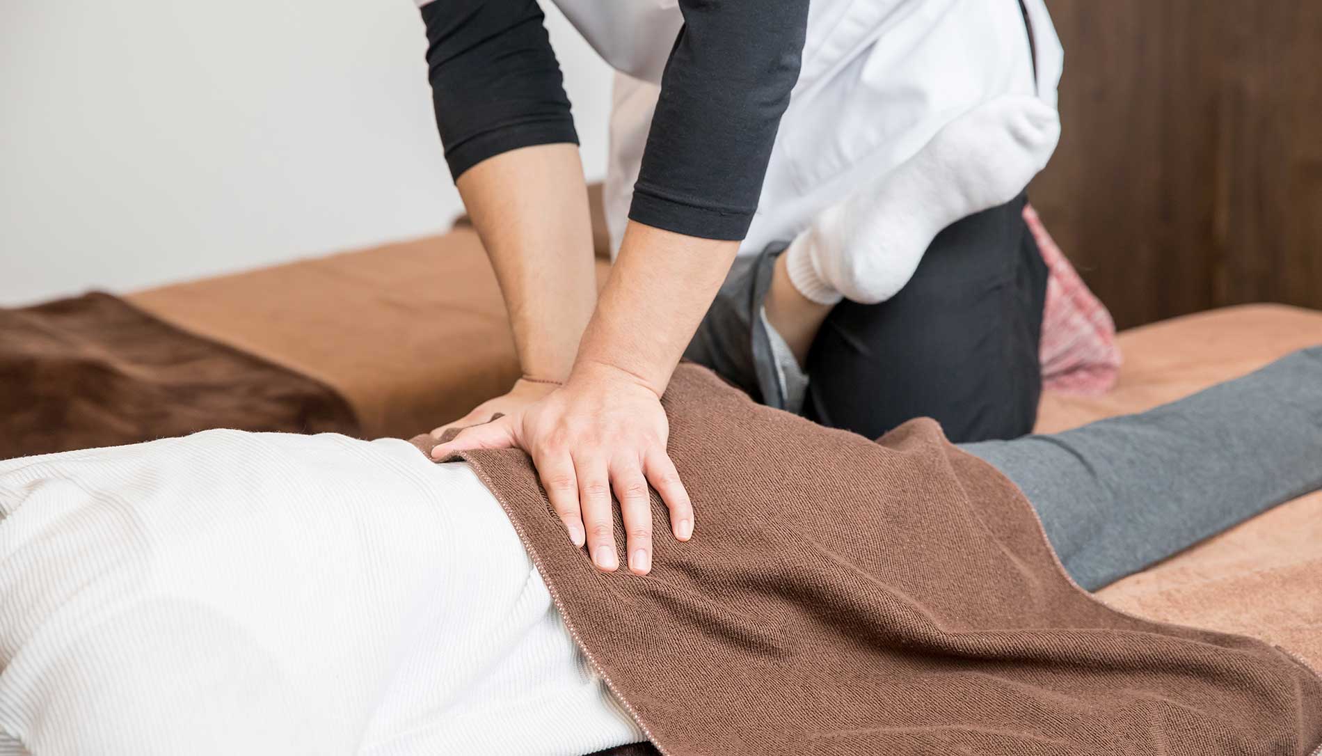 しゅく整骨院(大阪市西区北堀江)/肩こり、腰痛、骨盤矯正、安心料金